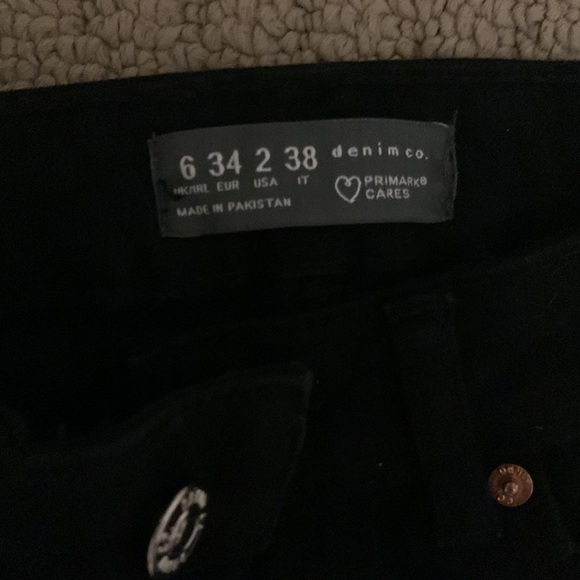 New black ripped jeans - Picture 2 of 3